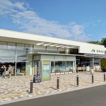 【旅の休憩を特別な時間に】サービスエリア（SA/PA）でLABの冷凍ケーキが売れる戦略的ポイント 